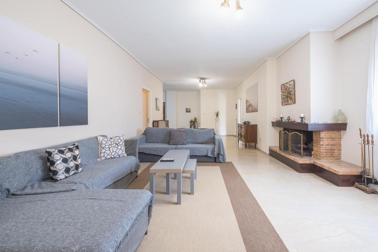 Lovely & Spacious 2-Bedroom Rental Unit In Glifada Atenas Exterior foto